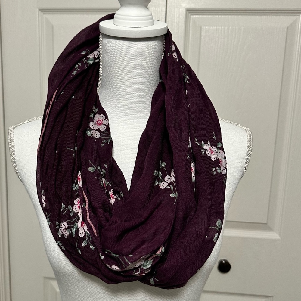 Ann Taylor LOFT Garden‎ Stripe Infinity Scarf in Pleasant Plum VGUC